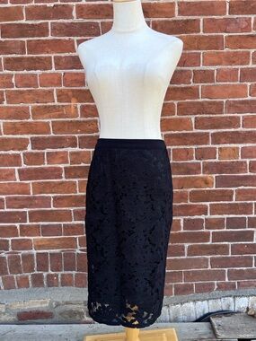 Marc Cain Navy Blue Floral Lace Pencil Skirt